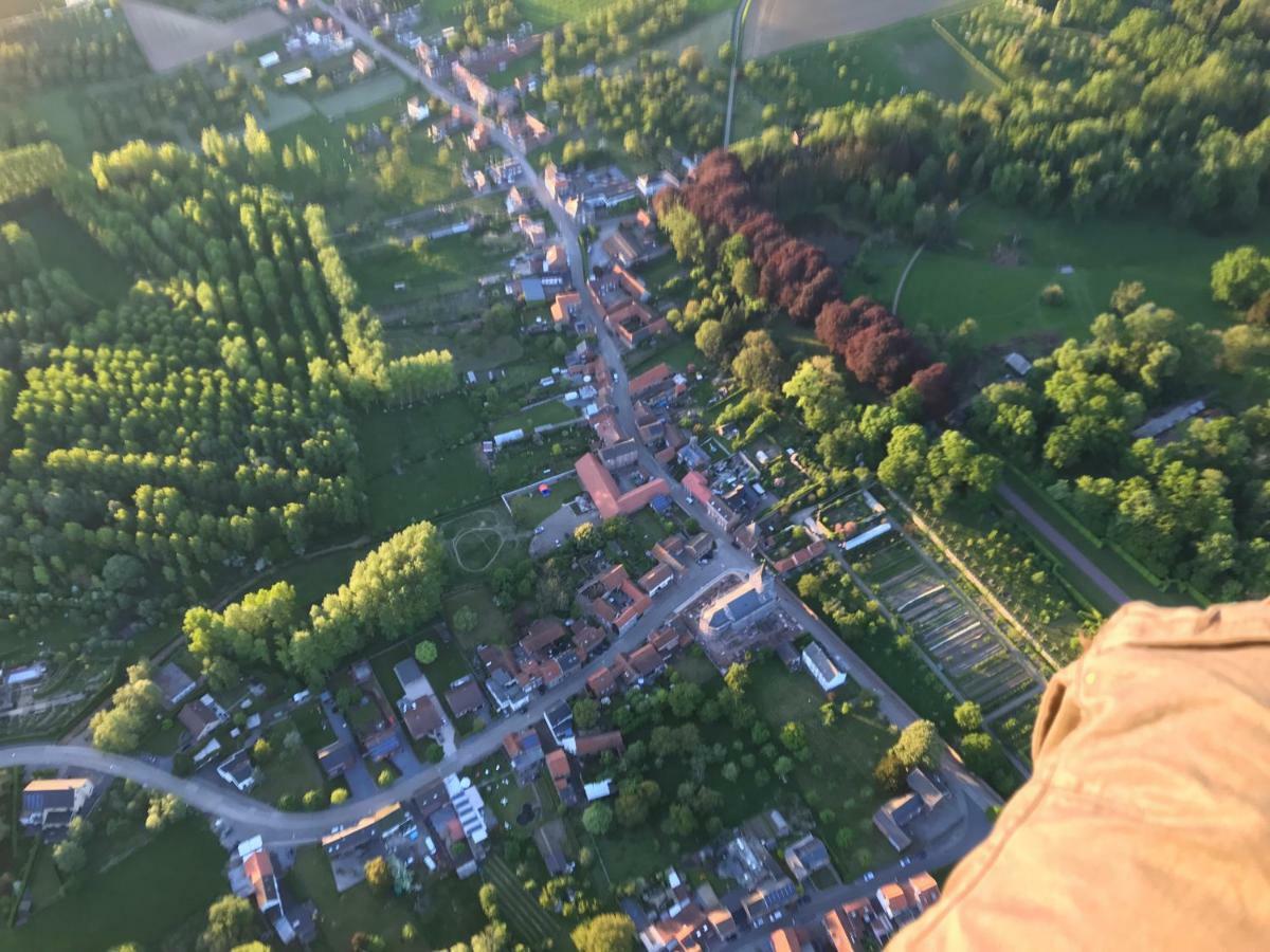 B&B De Henehoeve Heks Eksteriør bilde